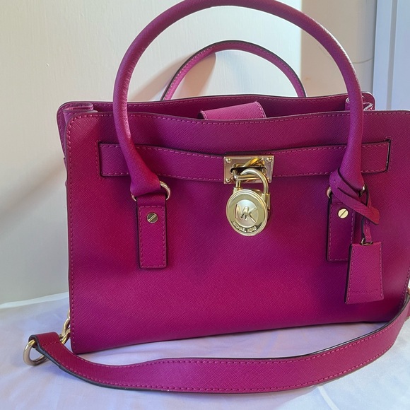 Michael Kors Pink Hamilton Bag with Bucket Straps - Picture 2 of 10